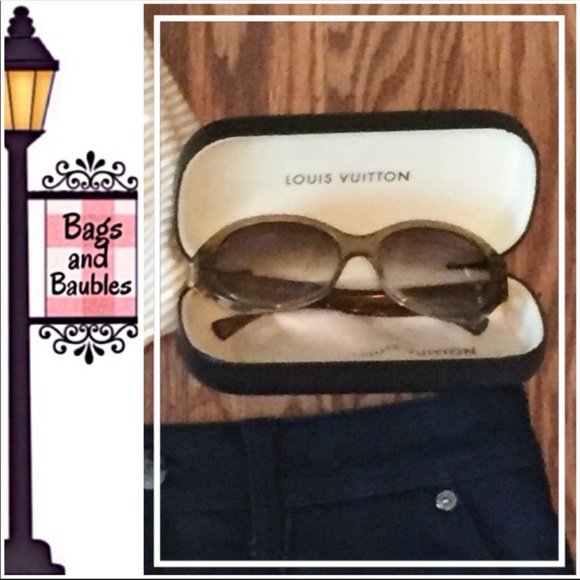 Louis Vuitton Accessories - LOUIS VUITTON Soupçon Glitter Sunglasses and Case